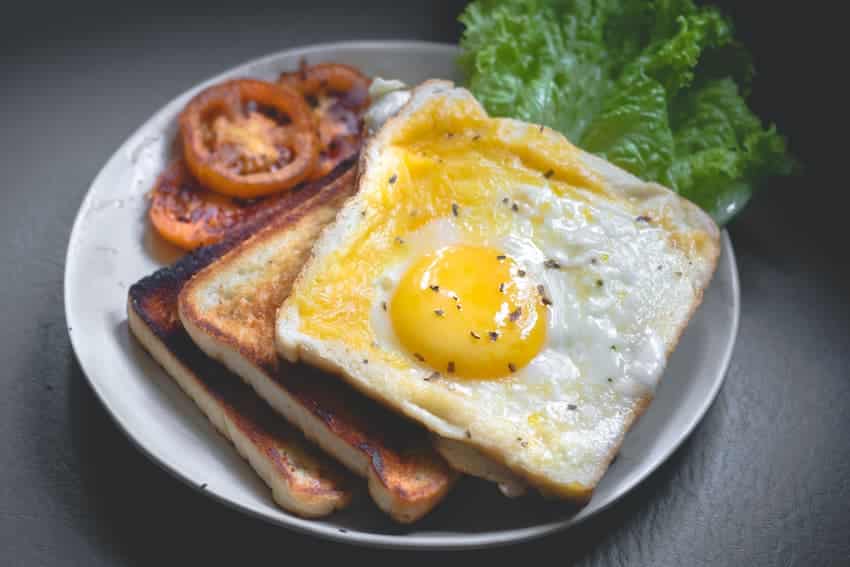 Improve Your Health by eating breakfast
