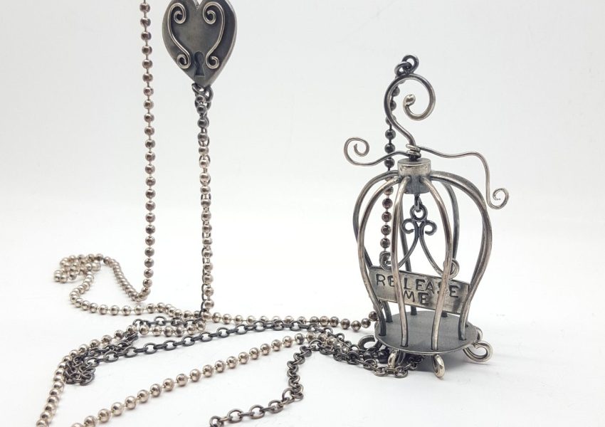 Release-me-Cage-necklace